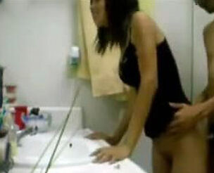 Virgin ethnic duo will screw in the bath, first-timer vid